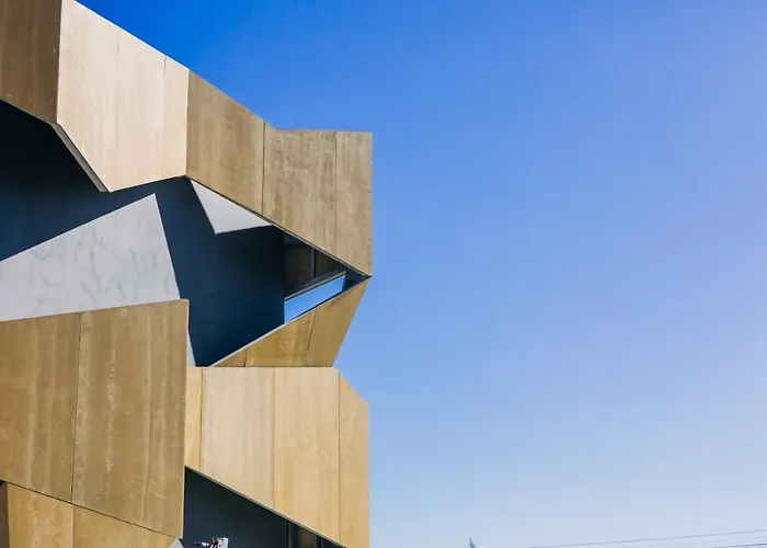 Traditional Portuguese - Casa Martins No 52 * Freiria